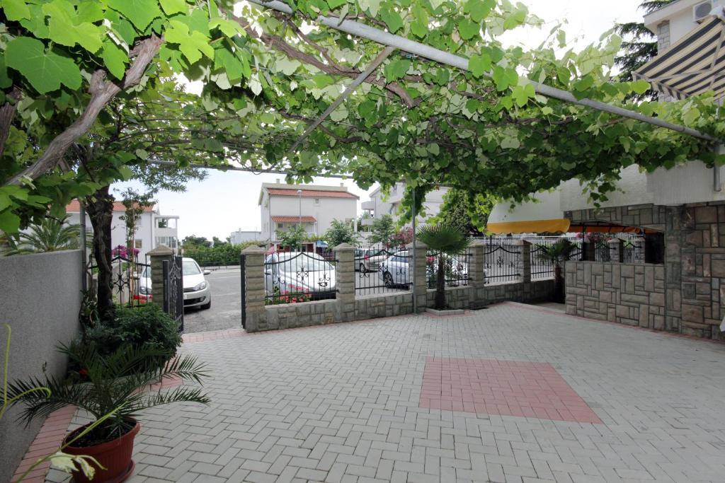Apartments Kojic Бар Экстерьер фото